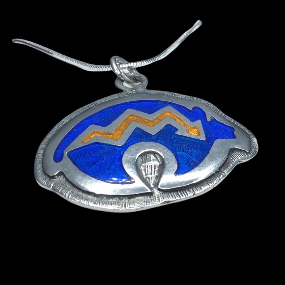 🌺Vintage Native American Sterling & Enamel Necklace - Picture 3 of 16